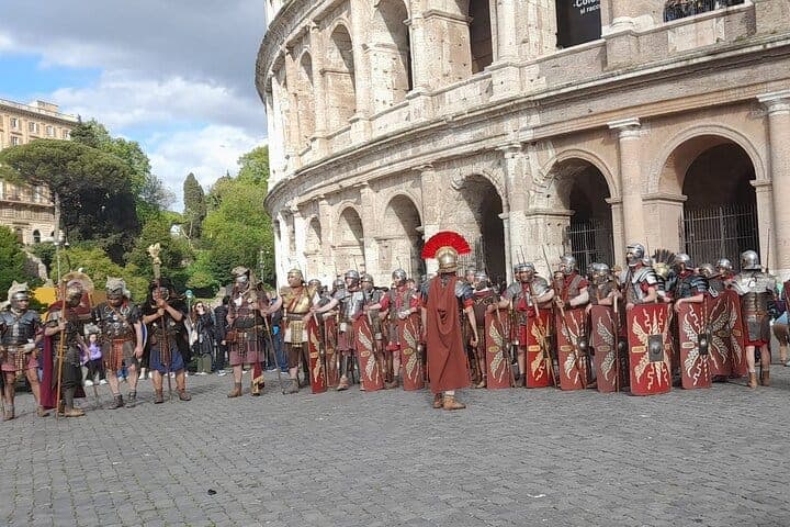 Rome: Express Small-Group Colosseum Tour w/ Arena or Underground