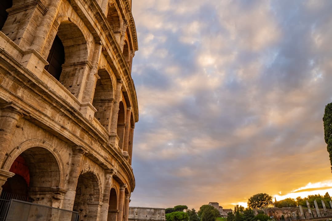 Rome: Colosseum Entry with Private Photoshoot Experience: photo 1