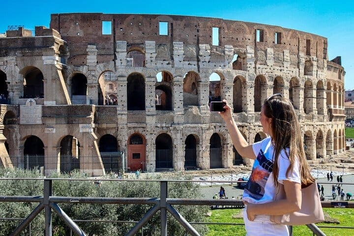 Rome Self-Guided Adventure: Colosseum, Palatine Hill & Forum